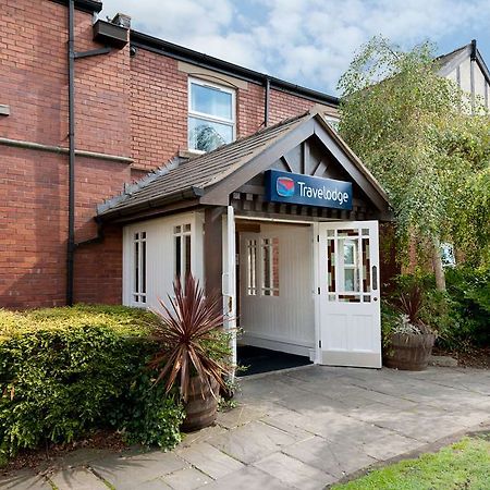Travelodge Warrington Lowton Esterno foto