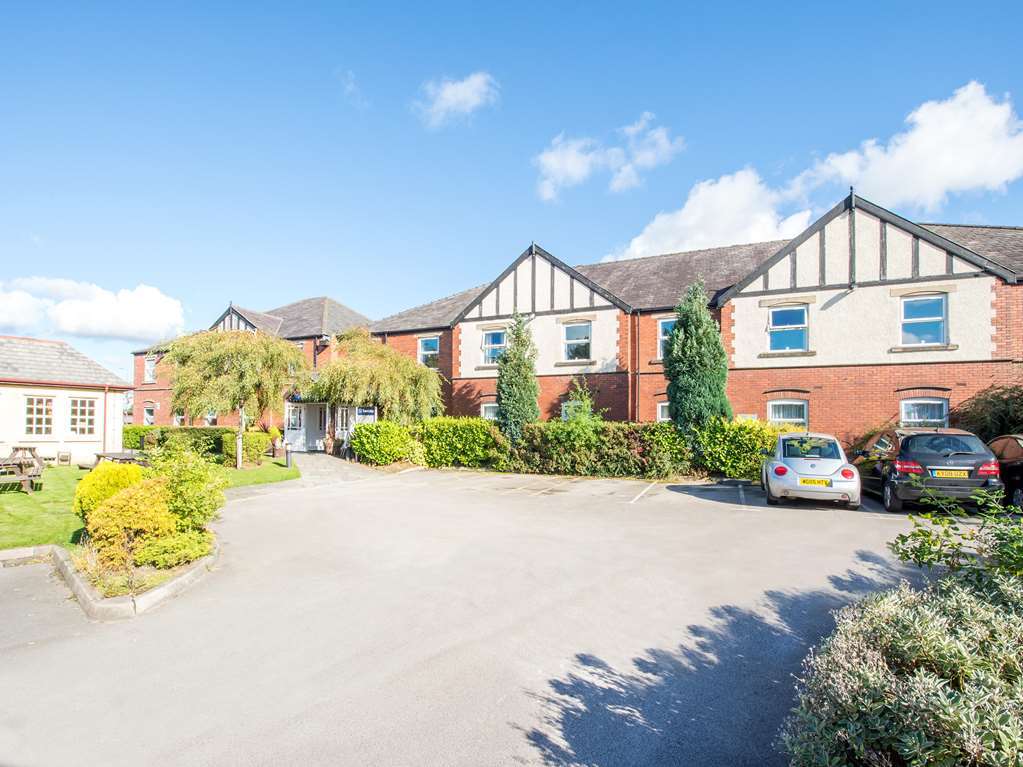 Travelodge Warrington Lowton Esterno foto